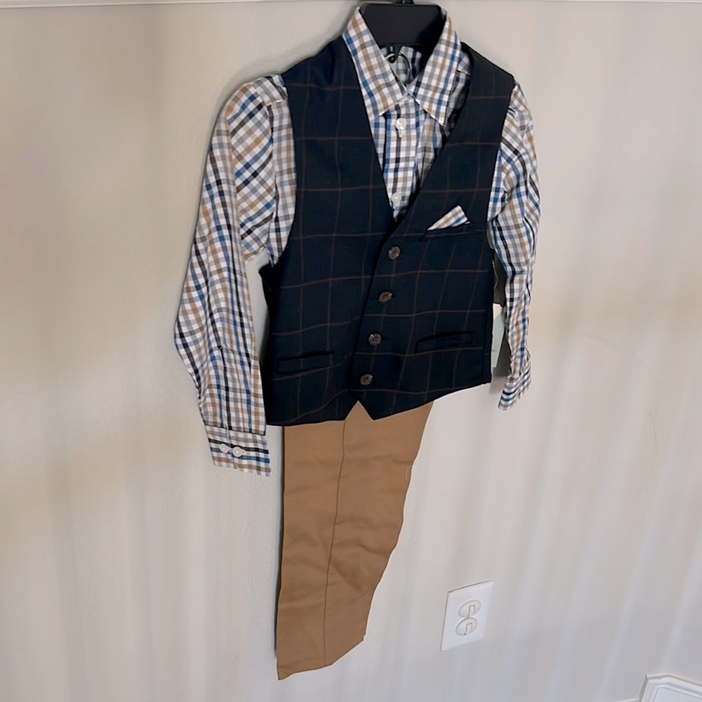 New 3pc set, button down, vest, khaki pants